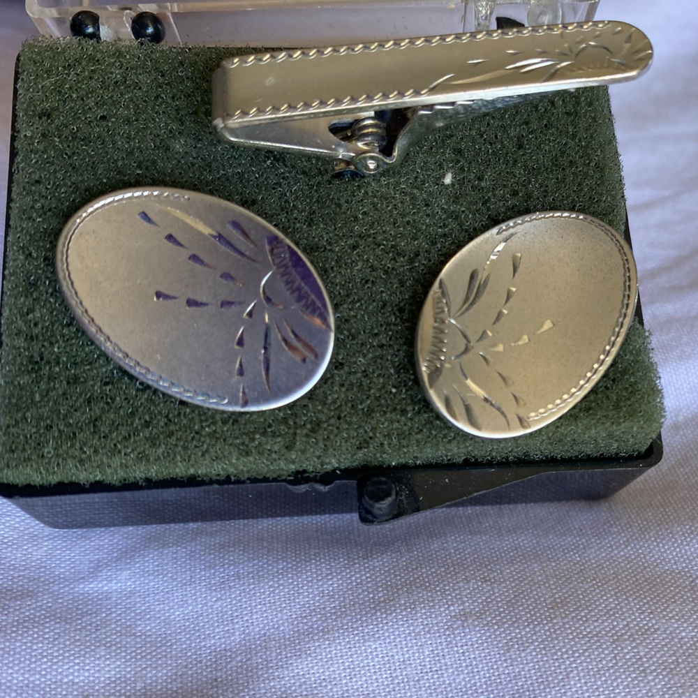 Vintage cuff link set